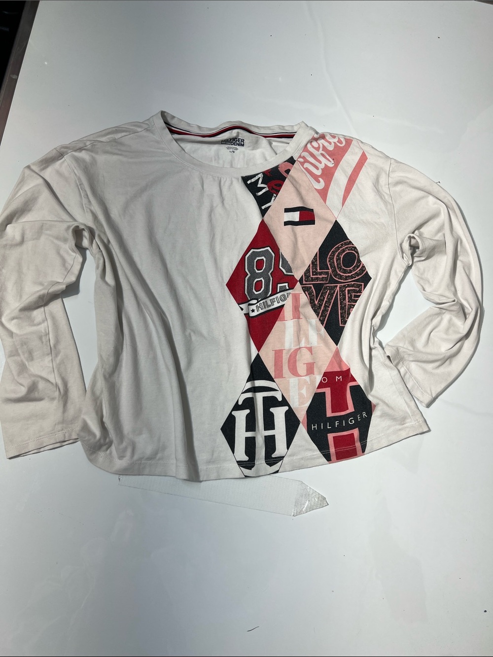 Tommy Hilfiger Cream Long Sleeve Graphic Patchwork Tee with Red & Black Accents
